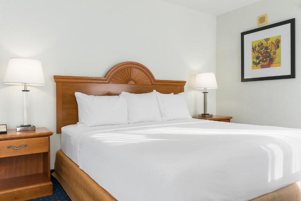 King Corner Unit interior